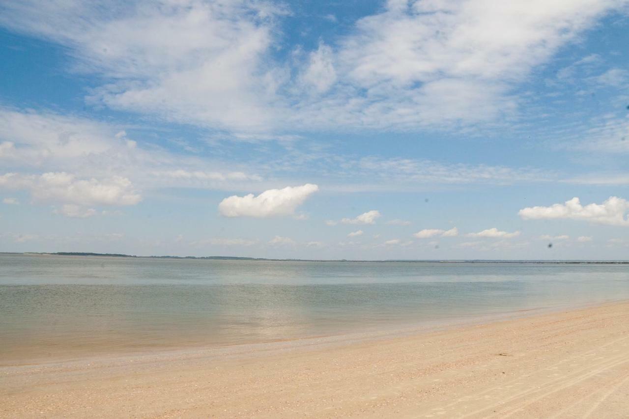 Desoto Beach Hotel Tybee Island Εξωτερικό φωτογραφία